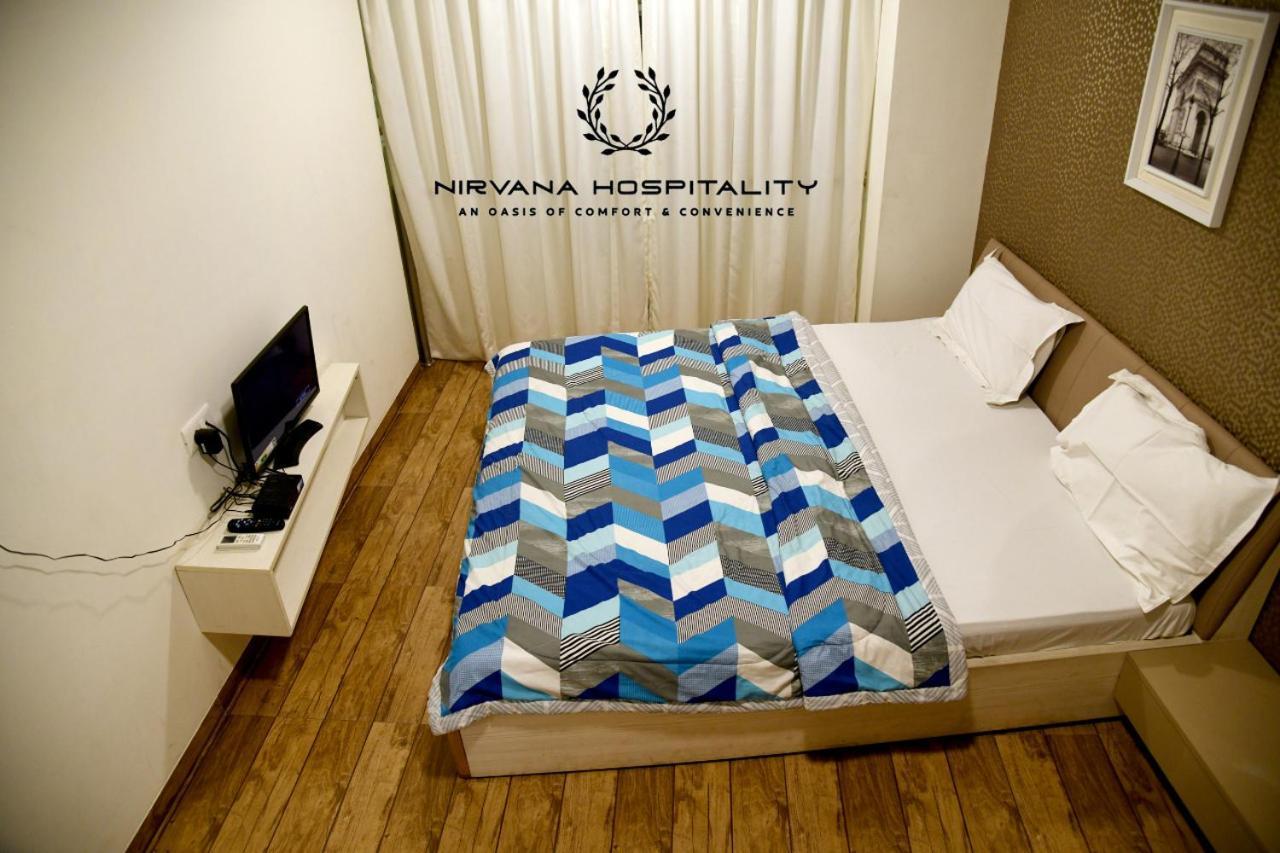 Rajhans Belliza Luxurious Studio Apartment Surat Zewnętrze zdjęcie
